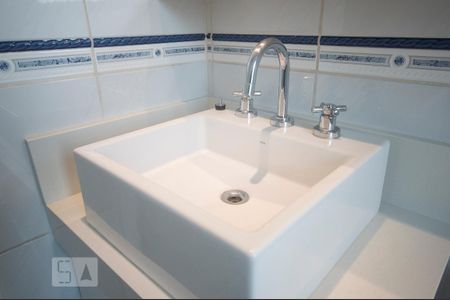 Apartamento à venda com 78m², 2 quartos e 1 vaga Apartamento à venda com 78m², 2 quartos e 1 vagaBanheiro