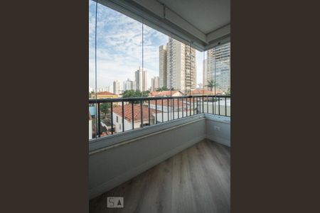 Apartamento à venda com 78m², 2 quartos e 1 vaga Apartamento à venda com 78m², 2 quartos e 1 vagaSacada