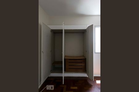 Quarto 2 (Armários) de apartamento à venda com 2 quartos, 68m² em Saúde, São Paulo