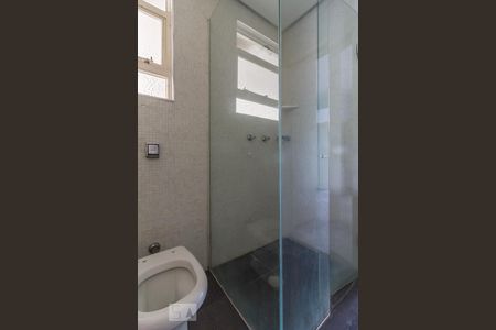 Studio para alugar com 220m², 2 quartos e 2 vagas Studio para alugar com 220m², 2 quartos e 2 vagasBanheiro da suite