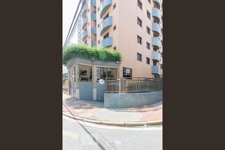 Apartamento para alugar com 130m², 4 quartos e 2 vagasFachada