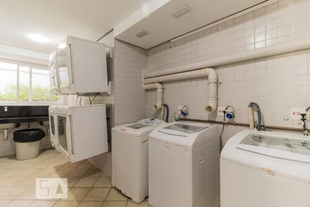 Apartamento para alugar com 28m², 1 quarto e 1 vaga Apartamento para alugar com 28m², 1 quarto e 1 vagaÁrea comum - Lavanderia