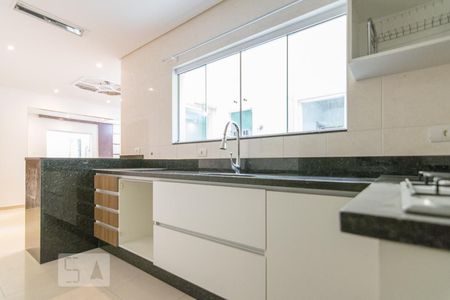 Apartamento à venda com 90m², 3 quartos e 2 vagasCozinha
