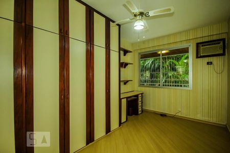 Apartamento à venda com 157m², 3 quartos e 2 vagas Apartamento à venda com 157m², 3 quartos e 2 vagasQuarto 2