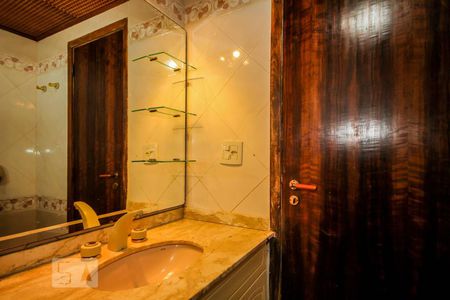 Apartamento à venda com 157m², 3 quartos e 2 vagas Apartamento à venda com 157m², 3 quartos e 2 vagasBanheiro do Quarto 3