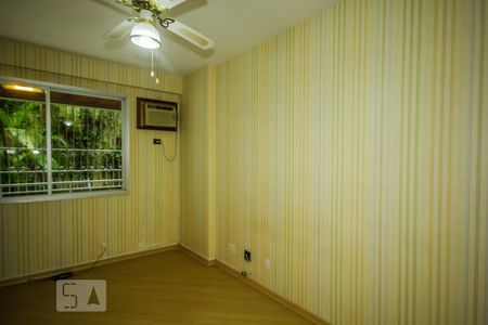 Apartamento à venda com 157m², 3 quartos e 2 vagas Apartamento à venda com 157m², 3 quartos e 2 vagasQuarto 2