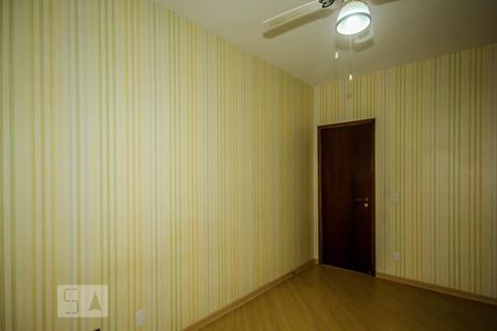 Apartamento à venda com 157m², 3 quartos e 2 vagas Apartamento à venda com 157m², 3 quartos e 2 vagasQuarto 2