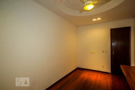 Apartamento à venda com 157m², 3 quartos e 2 vagas Apartamento à venda com 157m², 3 quartos e 2 vagasQuarto 1