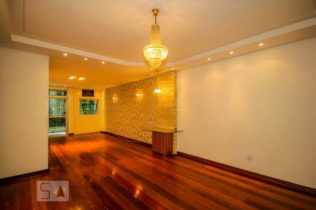 Apartamento à venda com 157m², 3 quartos e 2 vagas Apartamento à venda com 157m², 3 quartos e 2 vagasSala