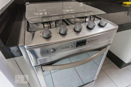 Apartamento para alugar com 72m², 2 quartos e 2 vagasCozinha