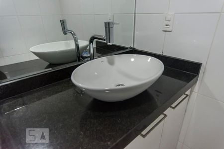 Banheiro de apartamento para alugar com 2 quartos, 72m² em Vila Andrade, São Paulo