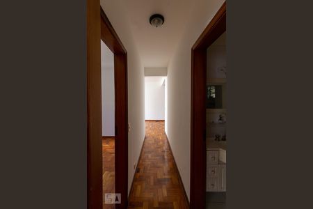 Corredor de apartamento para alugar com 2 quartos, 79m² em Cerqueira César, São Paulo