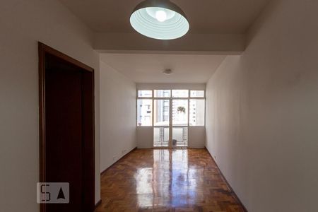 Sala de apartamento para alugar com 2 quartos, 79m² em Cerqueira César, São Paulo