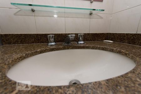 Detalhe do Banheiro de apartamento para alugar com 1 quarto, 45m² em Perdizes, São Paulo