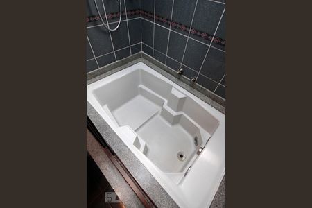 Apartamento para alugar com 110m², 3 quartos e 2 vagasBanheiro da Suíte