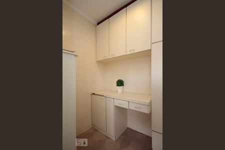 Apartamento para alugar com 110m², 3 quartos e 2 vagasQuarto de Serviço