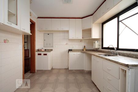 Apartamento para alugar com 110m², 3 quartos e 2 vagasCozinha