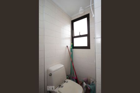 Apartamento para alugar com 110m², 3 quartos e 2 vagasBanheiro de Serviço