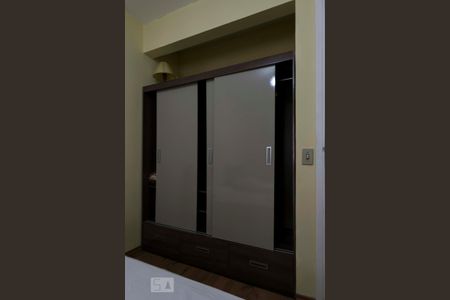 Quarto (Armários) de apartamento para alugar com 1 quarto, 52m² em Vila Mariana, São Paulo