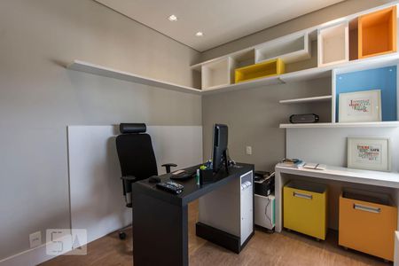 Suite de apartamento à venda com 2 quartos, 130m² em Paraíso do Morumbi, São Paulo