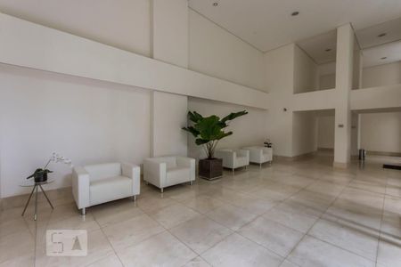 Apartamento à venda com 130m², 2 quartos e 2 vagasHall social