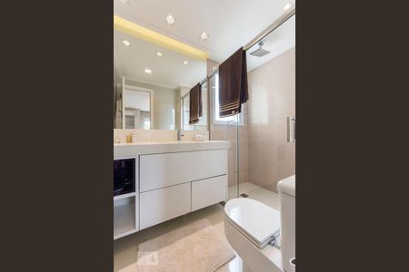 Apartamento à venda com 130m², 2 quartos e 2 vagasBanheiro Suite 2