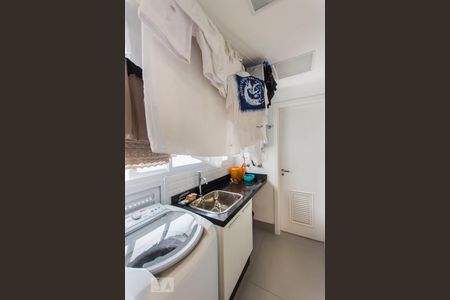 Apartamento à venda com 130m², 2 quartos e 2 vagasArea de serviço