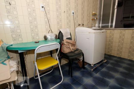 Apartamento à venda com 170m², 3 quartos e 1 vagaÁrea de Serviço.