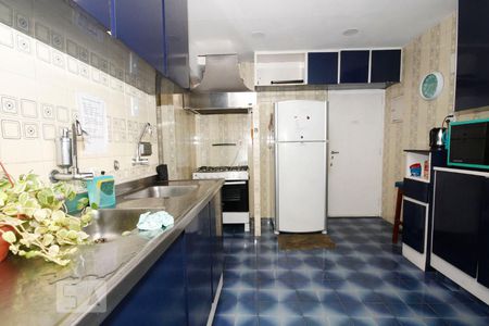 Apartamento à venda com 170m², 3 quartos e 1 vagaCozinha.