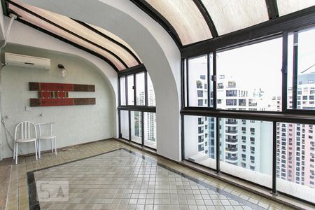 VARANDA de apartamento para alugar com 4 quartos, 193m² em Barra da Tijuca, Rio de Janeiro