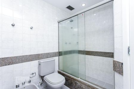 Apartamento para alugar com 193m², 4 quartos e 2 vagasBANHEIRO