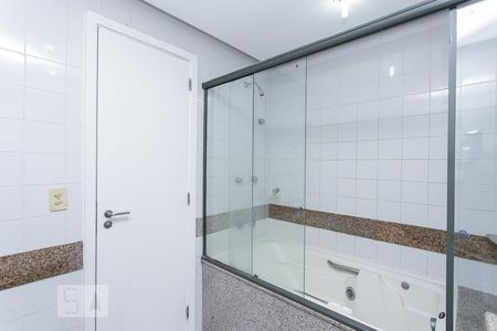 Apartamento para alugar com 193m², 4 quartos e 2 vagasBANHEIRO