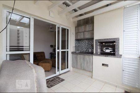 Apartamento para alugar com 133m², 3 quartos e 2 vagas Apartamento para alugar com 133m², 3 quartos e 2 vagasPiso superior - varanda