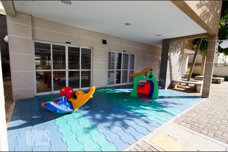Apartamento para alugar com 133m², 3 quartos e 2 vagas Apartamento para alugar com 133m², 3 quartos e 2 vagasDependências do prédio - playground