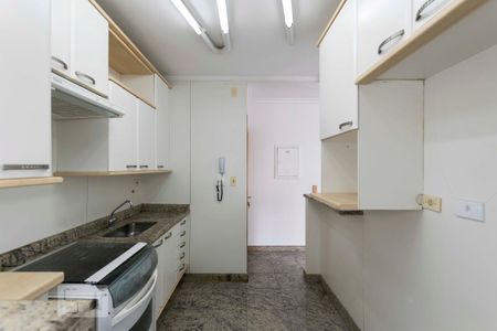 Cozinha de apartamento para alugar com 1 quarto, 50m² em Aclimação, São Paulo