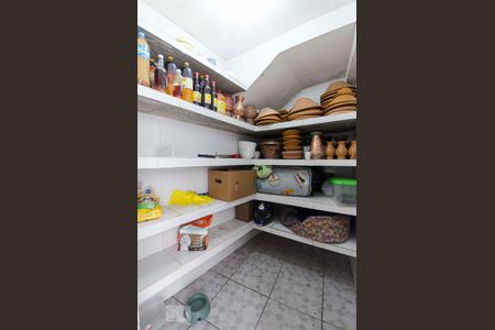 Casa para alugar com 100m², 3 quartos e 2 vagasDespensa