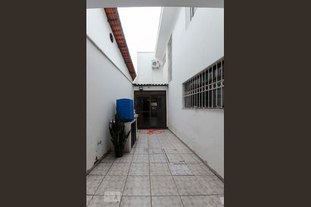 Casa para alugar com 100m², 3 quartos e 2 vagasQuintal