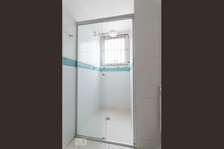 Banheiro de apartamento para alugar com 1 quarto, 40m² em Cambuí, Campinas
