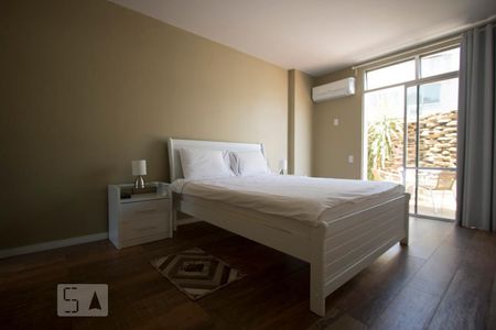 Apartamento à venda com 350m², 4 quartos e 2 vagasSuíte 1