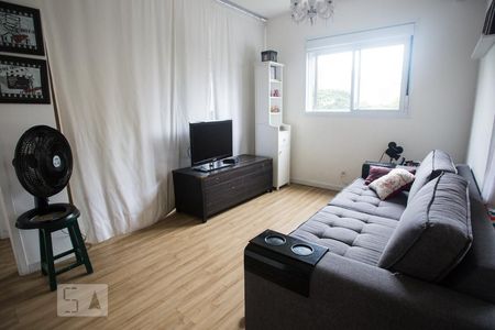 Sala de apartamento à venda com 1 quarto, 85m² em Vila Pompéia, São Paulo
