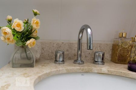 Apartamento à venda com 71m², 2 quartos e 1 vagaDetalhe do Banheiro