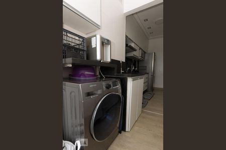 Apartamento à venda com 71m², 2 quartos e 1 vagaÁrea de Serviço