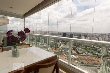 Apartamento à venda com 71m², 2 quartos e 1 vagaVaranda