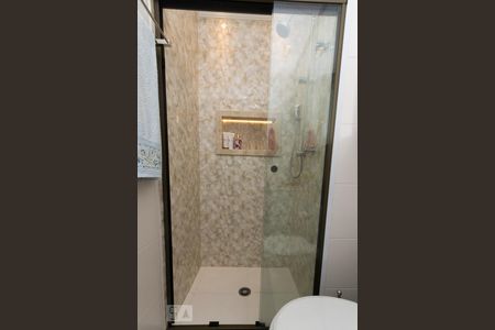 Apartamento à venda com 71m², 2 quartos e 1 vagaBanheiro