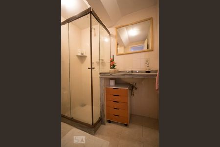 Apartamento à venda com 140m², 3 quartos e 1 vaga Apartamento à venda com 140m², 3 quartos e 1 vagaBanheiro