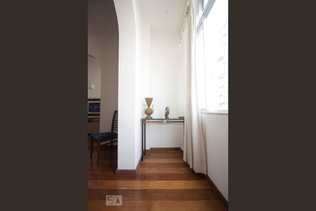 Sala de apartamento para alugar com 3 quartos, 140m² em Copacabana, Rio de Janeiro