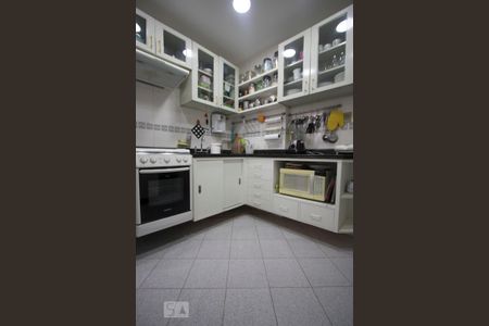 Apartamento à venda com 140m², 3 quartos e 1 vaga Apartamento à venda com 140m², 3 quartos e 1 vagaCozinha