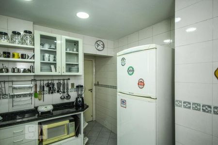 Apartamento à venda com 140m², 3 quartos e 1 vaga Apartamento à venda com 140m², 3 quartos e 1 vagaCozinha