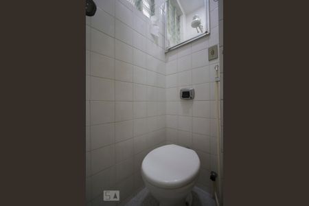 Apartamento à venda com 140m², 3 quartos e 1 vaga Apartamento à venda com 140m², 3 quartos e 1 vagaBanheiro de serviço
