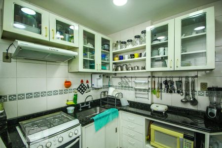 Apartamento à venda com 140m², 3 quartos e 1 vaga Apartamento à venda com 140m², 3 quartos e 1 vagaCozinha